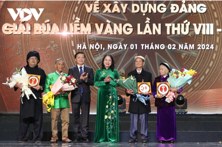 Thủ tướng: Phải đặc biệt coi trọng và đẩy mạnh công tác xây dựng, chỉnh đốn Đảng - 2