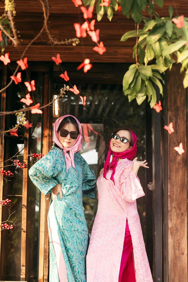 Dù Mắt Ngọc đã có nhiều đợt biến động về thành viên nhưng đội hình 6 người của thời gian đầu với sự hiện diện của Thanh Ngọc, Ngô Quỳnh Anh đã để lại nhiều kỷ niệm đẹp cho khán giả.