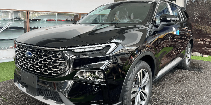 Xe có thiết kế thể thao, năng động. (Ảnh: Gia Định Ford)