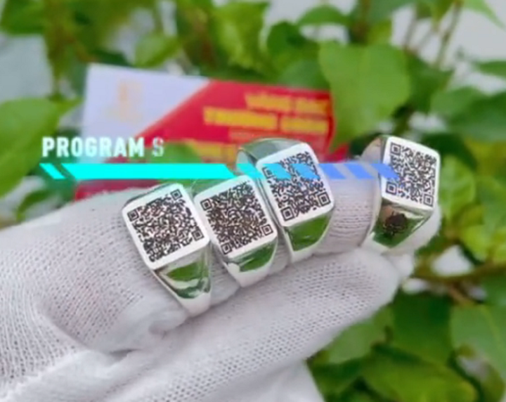 Đơn vị chế tác nhẫn QR Code này quá tải đơn đặt hàng trong dịp Tết Nguyên đán. (Ảnh: Tiktok/@thegioitrangsuc.tl)