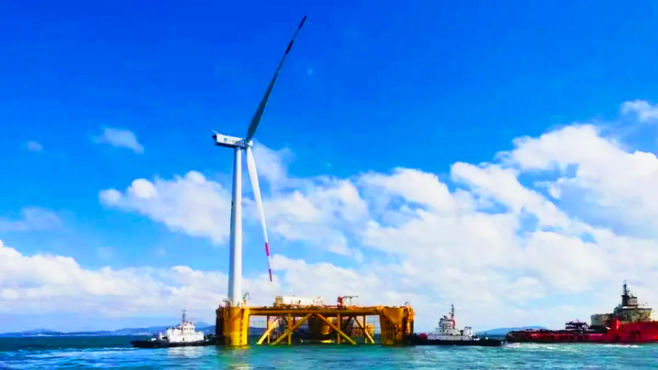 Tập đoàn Điện gió Thượng Hải công bố, dự án năng lượng tái tạo ngoài khơi kết hợp nuôi trồng thủy sản biển sâu đầu tiên trên thế giới đã được hoàn thành ở Trung Quốc. (Ảnh: Tập đoàn Điện gió Thượng Hải)