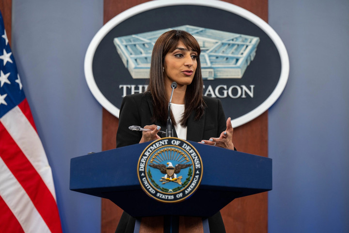 Thư ký Báo chí Lầu Năm Góc Sabrina Singh. (Ảnh: Lầu Năm Góc)