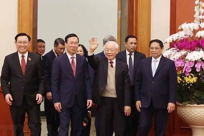 Tổng Bí thư Nguyễn Phú Trọng và các lãnh đạo Đảng, Nhà nước. (Ảnh: TTXVN)