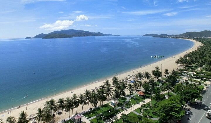 10 địa điểm du lịch Nha Trang đẹp và hấp dẫn bậc nhất - 2