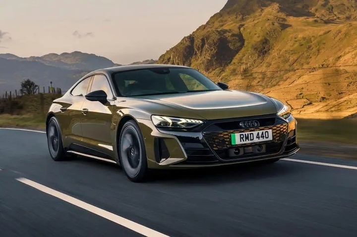 Audi RS E-tron GT.