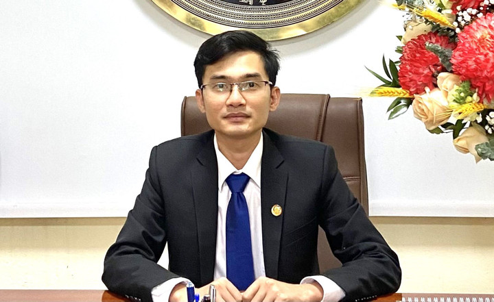 Thầy Trần Thanh Trình, Hiệu trưởng Trường Cao đẳng Công nghệ-Ngoại thương.