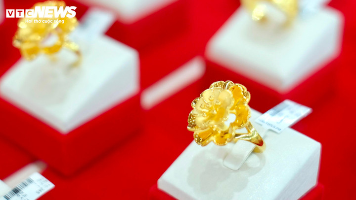 Giá vàng hôm nay giảm nhẹ.