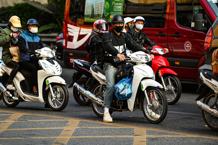 Theo quy định, người lao động sẽ được nghỉ Tết đến hết ngày 14/2 (mùng 5 Tết), trở lại làm việc từ ngày 15/2. Tuy nhiên, theo dự báo của Cục CSGT (Bộ Công an), ngày 13 - 14/2 sẽ là cao điểm người dân trở lại thành phố sau kỳ nghỉ Tết.