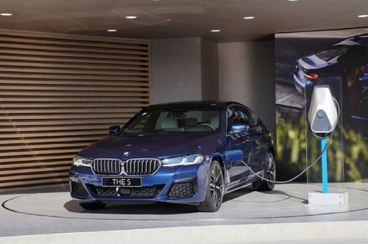 Một trạm sạc xe điện của BMW tại Hàn Quốc (Ảnh minh hoạ).