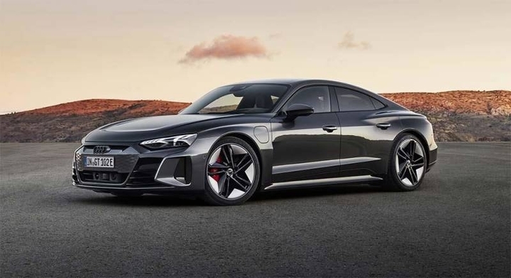 Audi e-tron RS GT quattro 2023 là mẫu xe thể thao điện hiệu suất cao đầu tiên của Audi. (Ảnh: AutoBikes)