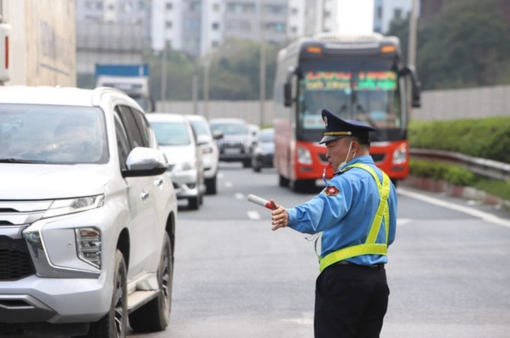 Kinh nghiệm lái ô tô trở lại thành phố sau kỳ nghỉ Tết - 3