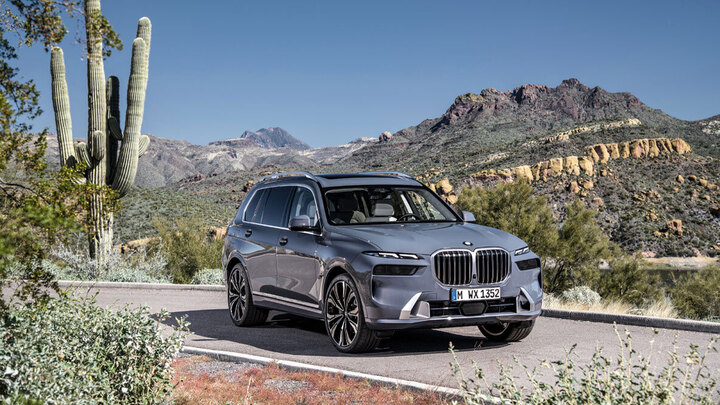 BMW NEW X7 là phiên bản nâng cấp giữa vòng đời (facelift) của mẫu SUV 7 chỗ cỡ lớn. (Ảnh: BMW)