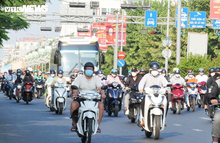 Dự báo thời tiết TP.HCM ngày 17/2, ít mây, trời nắng và nắng nóng.