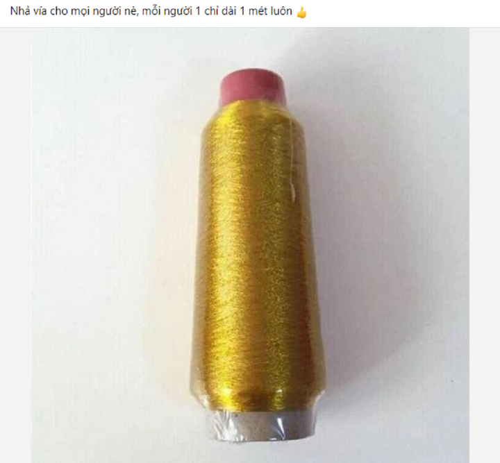 Đây cũng là chỉ vàng, thậm chí chỉ vàng này còn dài bất tận. (Ảnh: Minh Phương)