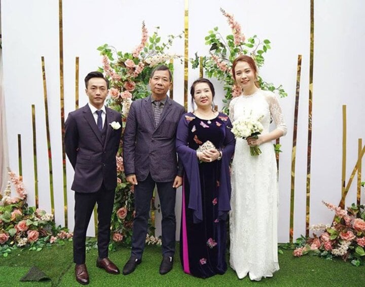 Năm 2019, Đàm Thu Trang kết hôn với Cường Đô la và trở thành con dâu của nữ doanh nhân Nguyễn Thị Như Loan.