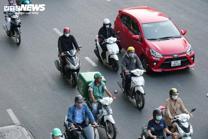 Thời tiết TP.HCM ngày 20/2 ít mây, trời nắng nóng.