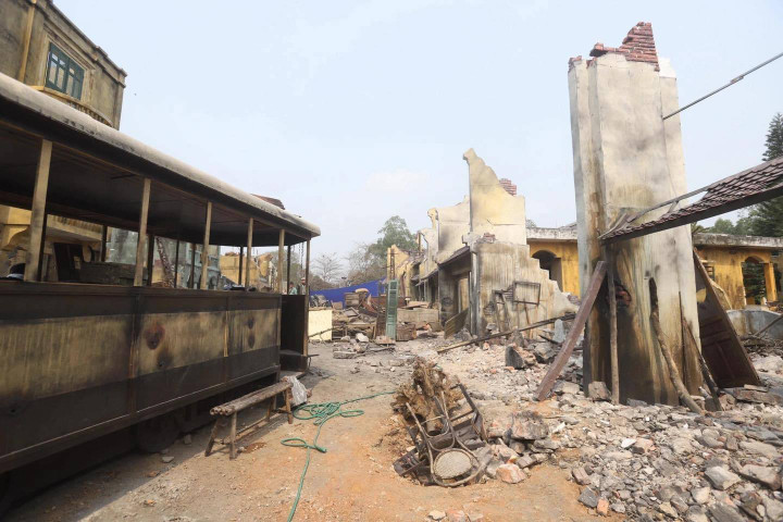 Bối cảnh được dàn dựng trong phim.