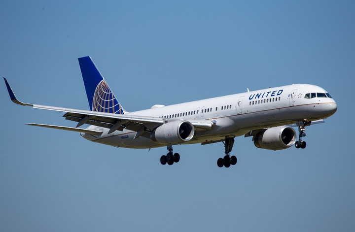 Một chiếc Boeing 737 của hãng United Airlines. (Ảnh: KCM)