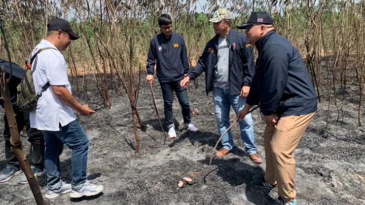 Cảnh sát Thái Lan tại hiện trường vụ án.