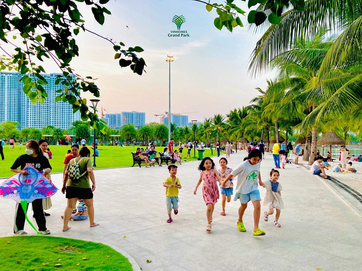 Không gian xanh tại Vinhomes Grand Park như “kho báu” cho hành trình trưởng thành của trẻ.