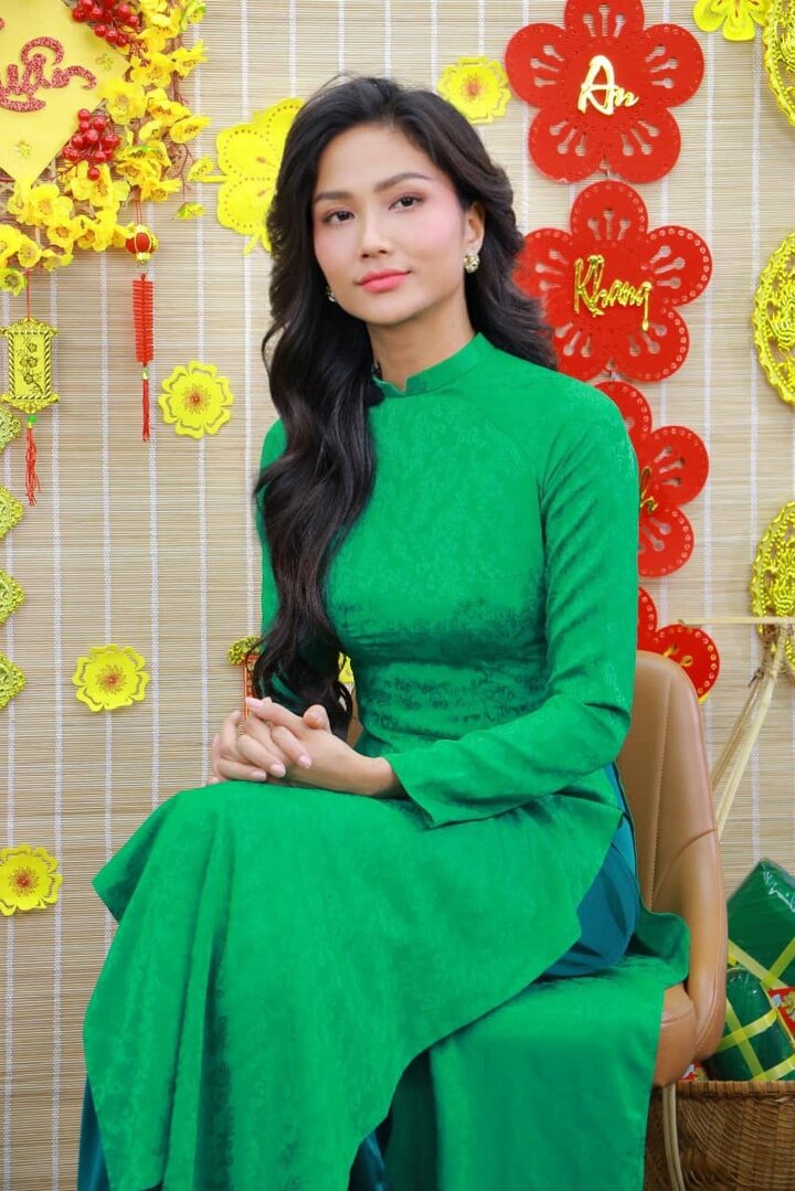 Hoa hậu H'Hen Niê.