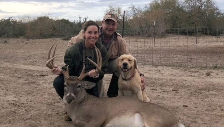 Gia đình Randall săn hươu và bắt cá để tăng đạm cho bữa ăn. (Ảnh: Nancy Randall)