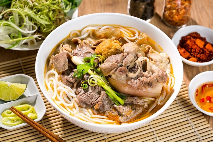 Bún bò Đông Ba Gia Hội. (Ảnh: G.H)