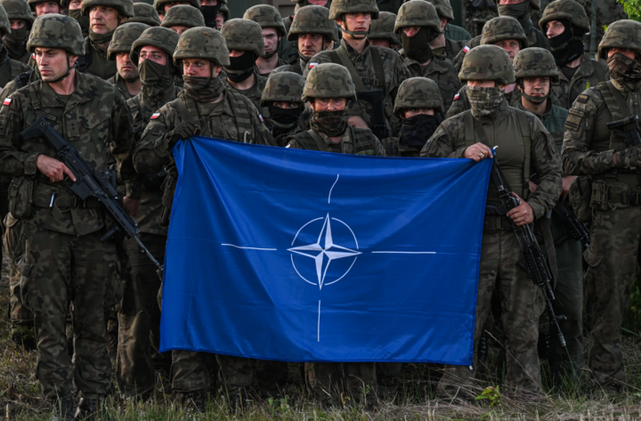 Các nước NATO đã nhiều lần cảnh báo về nguy cơ xung đột trực tiếp với Nga. (Ảnh: Bloomberg)