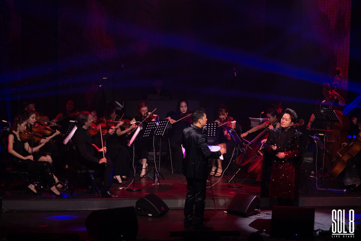 Show diễn Dạ Tiệc Xanh của SOL 8 - Live Stage với sự xuất hiện của Nhạc trưởng Le Phi Phi cùng Divo Tùng Dương. (Ảnh: SOL 8)