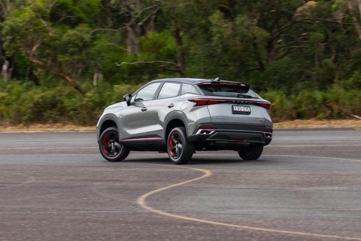 Hàng loạt ô tô 'hot' sắp đổ bộ thị trường Việt trong năm 2024 - 13