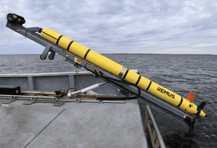 AUV Remus 600.