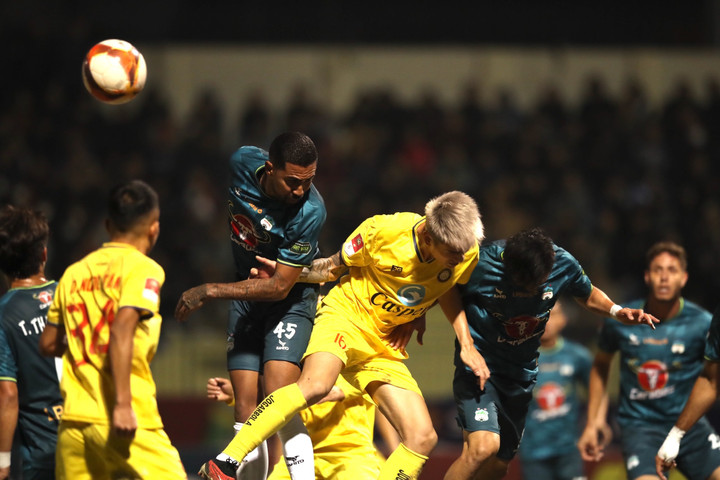 Trận đấu diễn ra hấp dẫn.