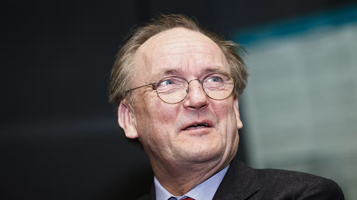 Sau khi tốt nghiệp Đại học Kỹ thuật Quốc gia Athens (ngôi trường kỹ thuật lâu đời và tốt nhất tại châu Âu), Antti Herlin tiếp tục nâng cao chuyên môn bằng cách hoàn thành thêm chương trình học tại Đại học Bang Iowa. Chính những nền tảng giáo dục đặc biệt này giúp ông đạt được những thành tựu nghề nghiệp rực rỡ sau này. (Ảnh: Roni Rekomaa/ Lehtikuva)