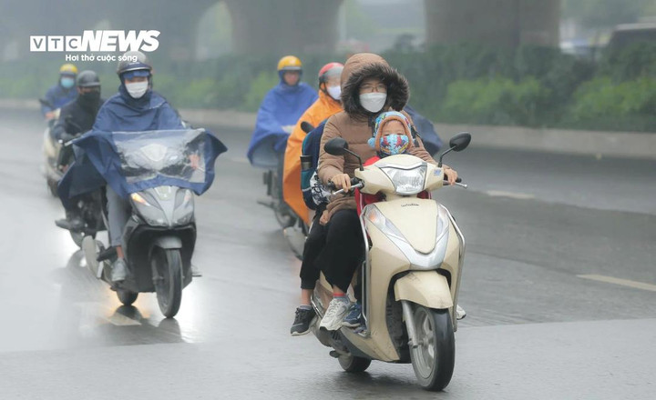 Sáng 5/3, miền Bắc nhiều nơi xuất hiện mưa phùn, sương mù. (Ảnh minh họa: Khổng Chí)