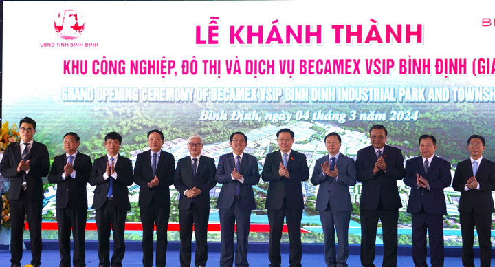 Tại lễ khánh thành, Becamex Bình Định đã ký biên bản ghi nhớ với một số nhà đầu tư tiềm năng trong và ngoài nước.