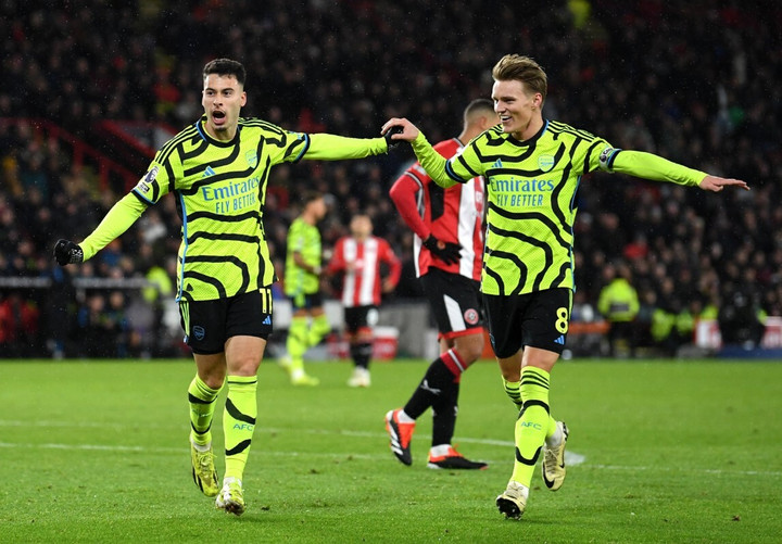 Arsenal là CLB sở hữu hàng công tốt nhất Premier League mùa này với 68 bàn thắng.