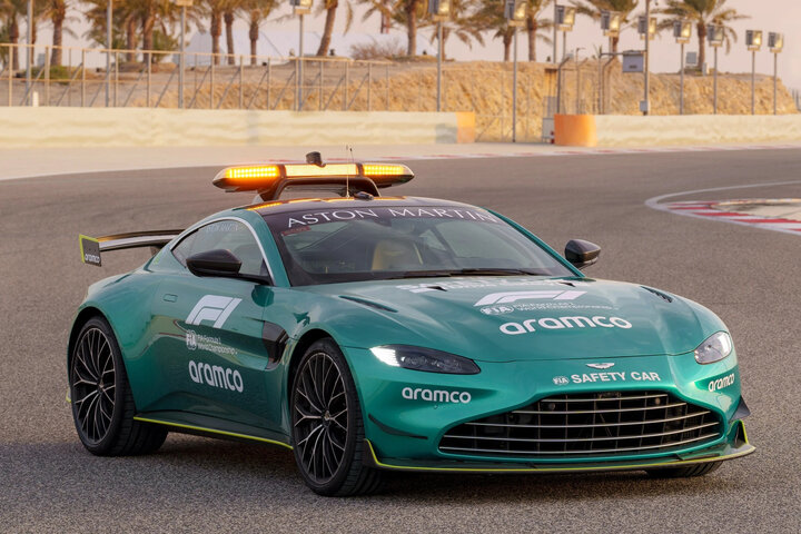 Aston Martin Vantage thế hệ mới làm xe an toàn cho giải đua F1 2024