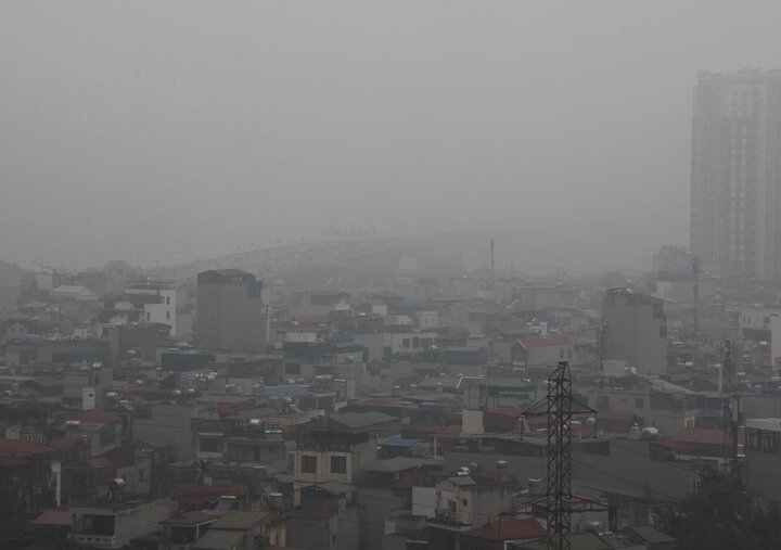 Hà Nội liên tục xảy ra tình trạng ô nhiễm không khí.
