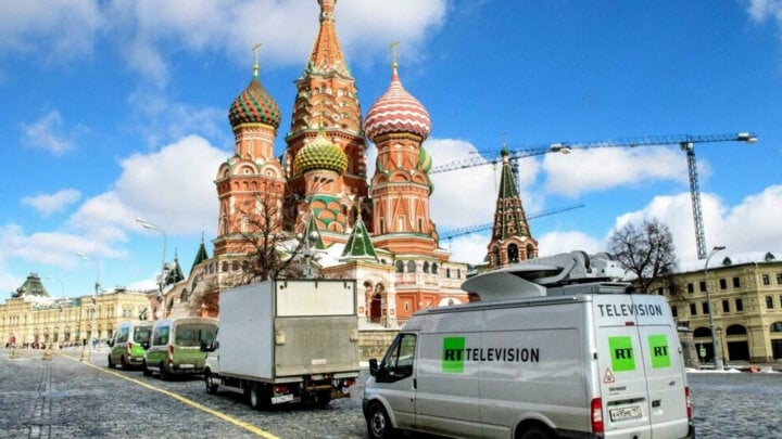 Xe tác nghiệp của Đài truyền hình Nga RT trên Quảng trường Đỏ, Moskva, Nga. (Ảnh: RT)