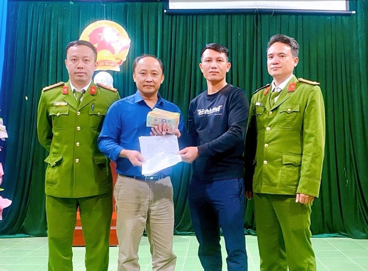 Anh V.T.K. đã nhận lại số tiền mà mình chuyển khoản nhầm.