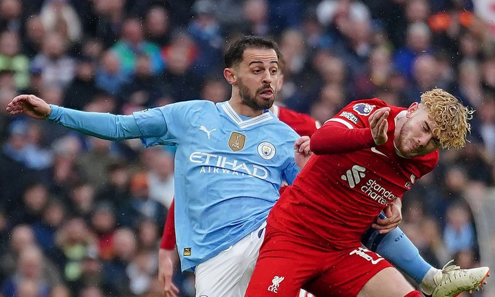 Liverpool và Man City nhập cuộc quyết liệt. (Ảnh: Getty Images)