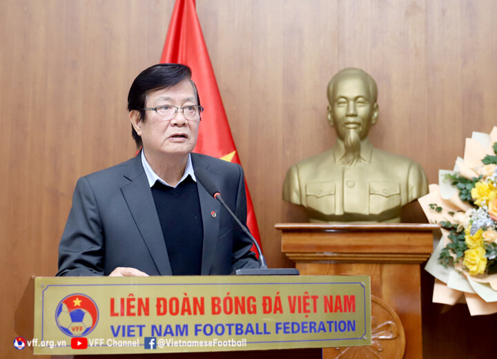 Chủ tịch Hội đồng HLV quốc gia Nguyễn Sỹ Hiển