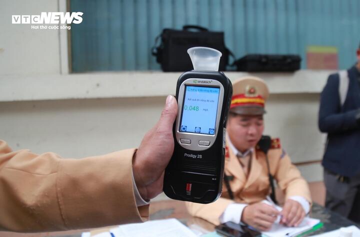 Việc không uống rượu bia vẫn có nồng độ cồn chỉ xảy ra với tỷ lệ rất nhỏ. (Ảnh: Ngô Nhung)