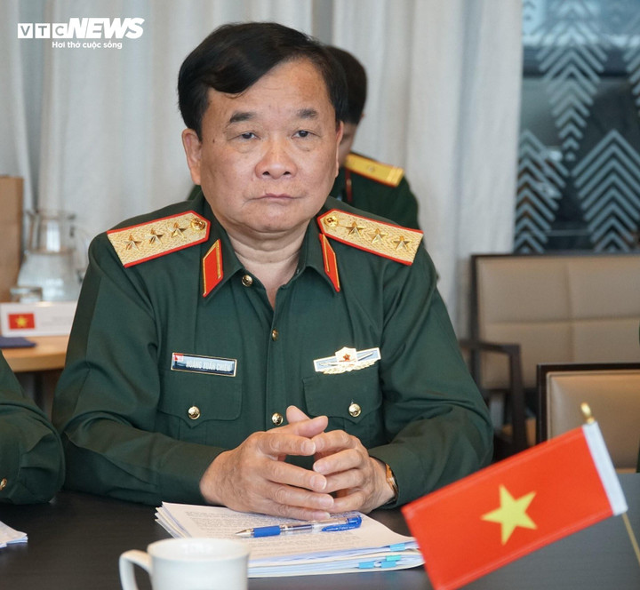 Thượng tướng Hoàng Xuân Chiến đồng chủ trì Đối thoại.