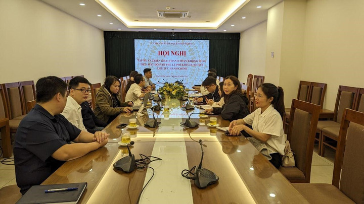 Công ty Cổ phần PayTech làm việc với UBND Quận Hoàn Kiếm triển khai chương trình nộp phí dịch vụ công không tiền mặt.