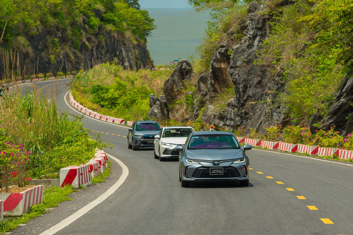 Toyota nỗ lực phát triển dải sản phẩm Hybrid tại Việt Nam.