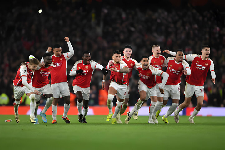 Arsenal: "Pháo thủ" trở lại top 8 Champions League sau 14 năm chờ đợi. CĐV kỳ vọng thầy trò HLV Mikel Arteta sẽ làm nên chuyện ở cúp châu Âu mùa bóng năm nay.