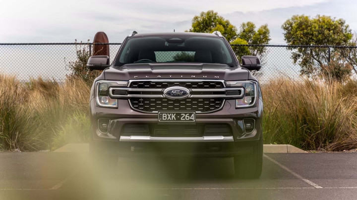 Ford Everest Titanium 2024 sẽ không có động cơ V6 3.0L như nhiều lời đồn.