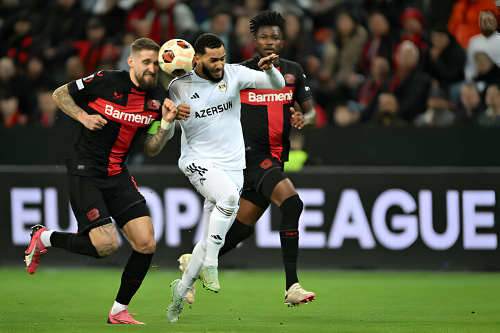 2. Bayer Leverkusen: Tưởng chừng Leverkusen đã bị loại nhưng đoàn quân của HLV Xabi Alonso đã tạo nên màn ngược dòng không tưởng trước Qarabag ở những phút bù giờ hiệp hai, qua đó vào tứ kết với tổng tỷ số 5-4.