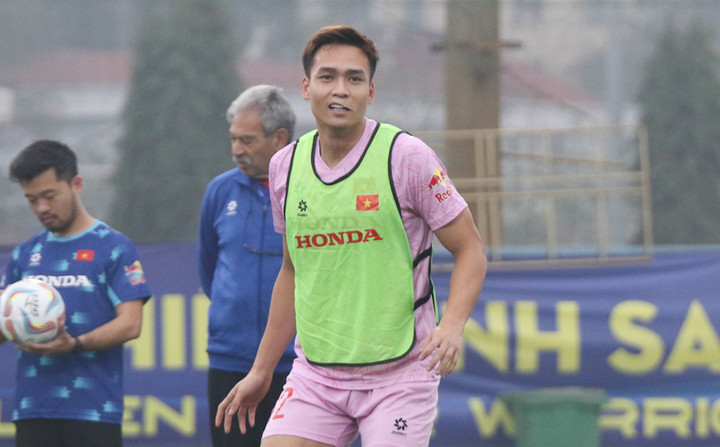 Bùi Hoàng Việt Anh trở lại tập luyện. (Ảnh: VFF)